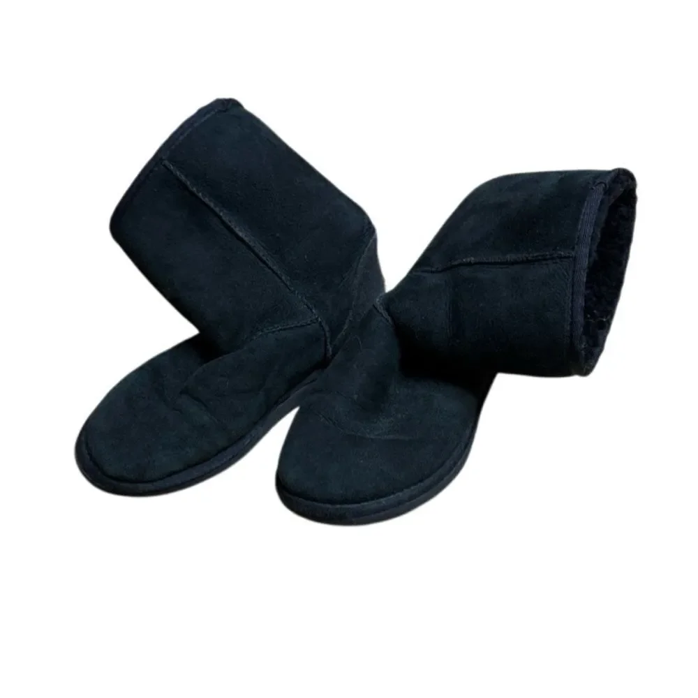 Ugg Classic Short Black Winter Boots Size 6